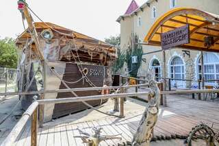 Гостиница Форт Апатур Тамань-1